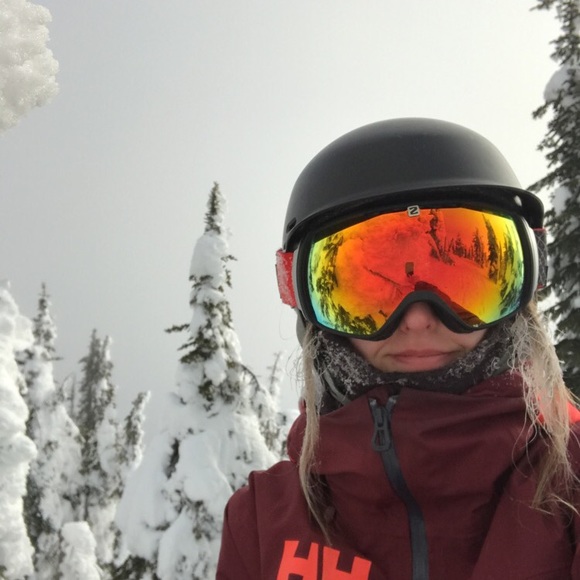 Meet your Posher, Hannah - Picture 1 of 1